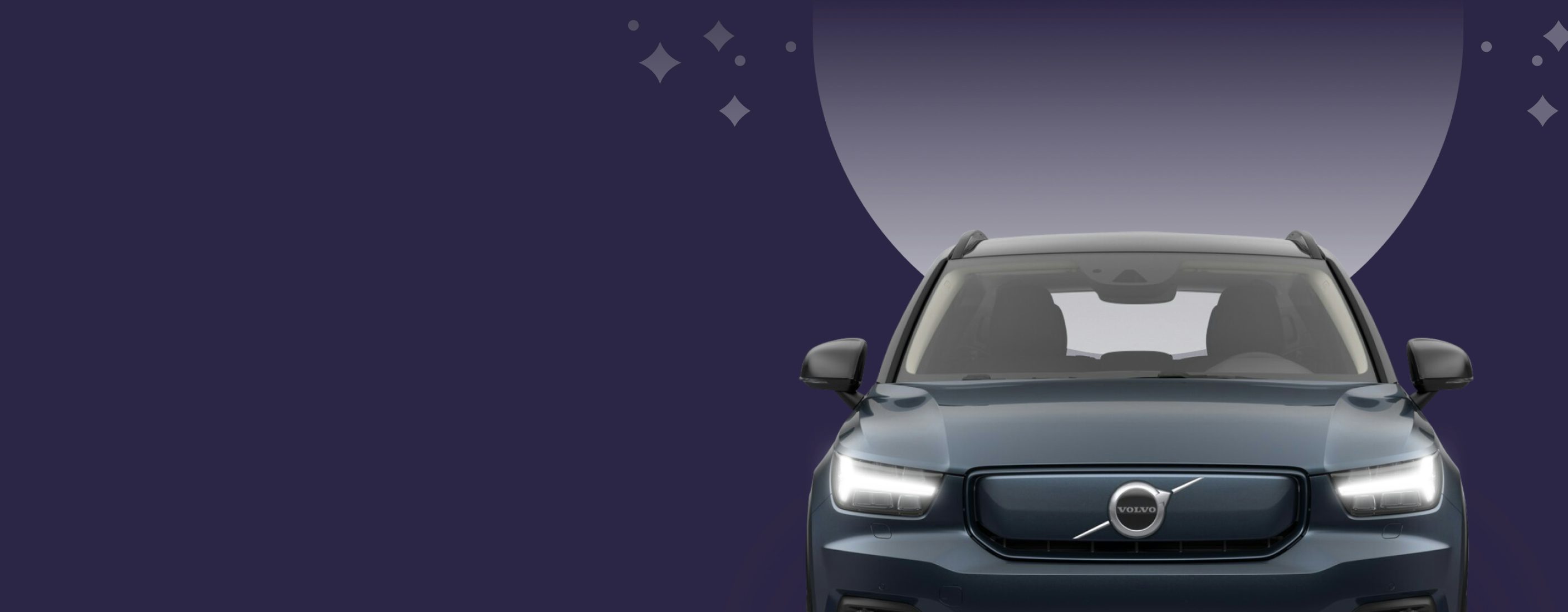 Mörkblå Volvo bil framför en abstrakt lila bakgrund med stjärnmönster